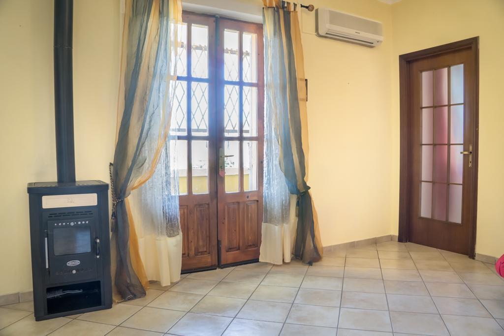 Casa Vacanza Da Luisa San Giovanni Suèrgiu Extérieur photo